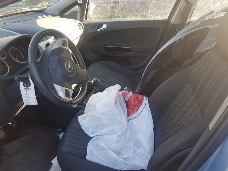 opel corsa d del año 2006