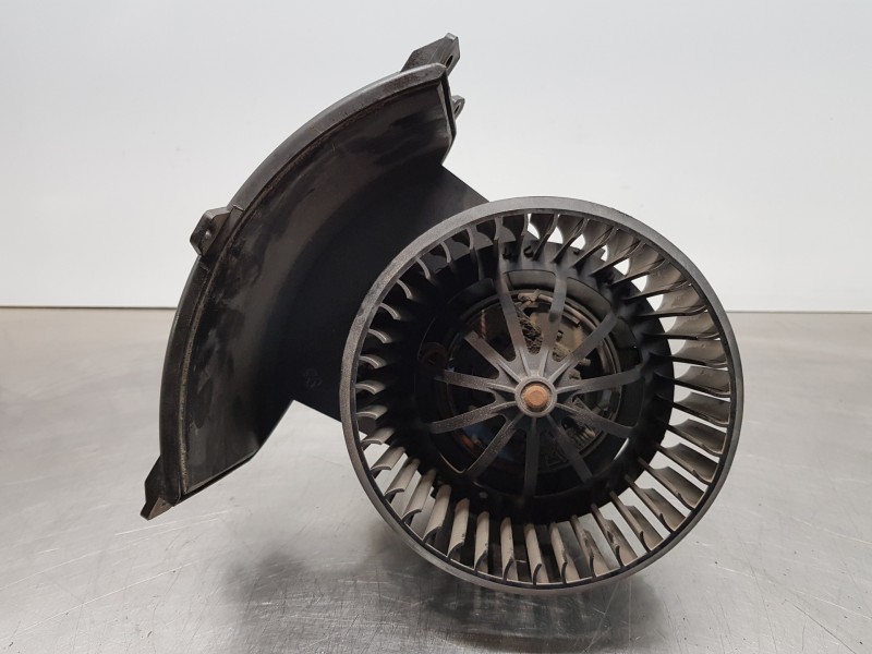 Recambio de motor calefaccion para volkswagen t5 bus confortline referencia OEM IAM 7H1820021B 17360060 