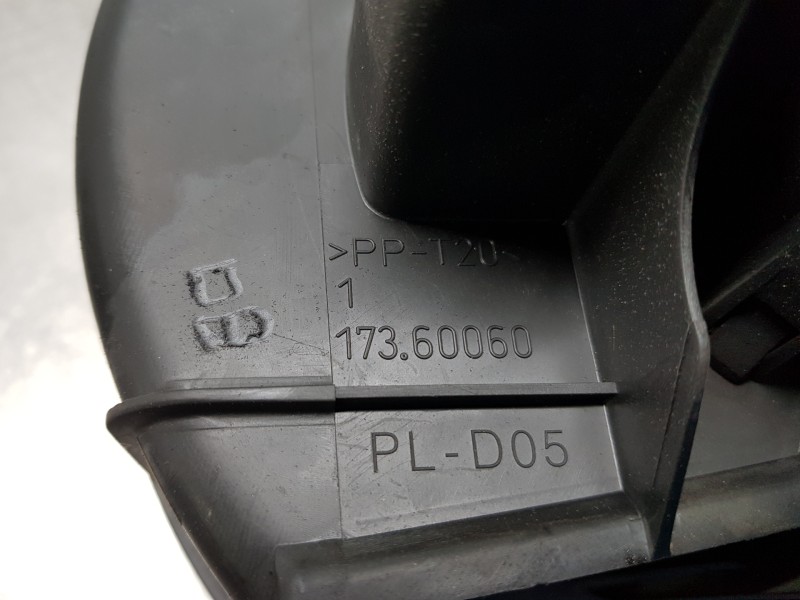 Recambio de motor calefaccion para volkswagen t5 bus confortline referencia OEM IAM 7H1820021B 17360060 