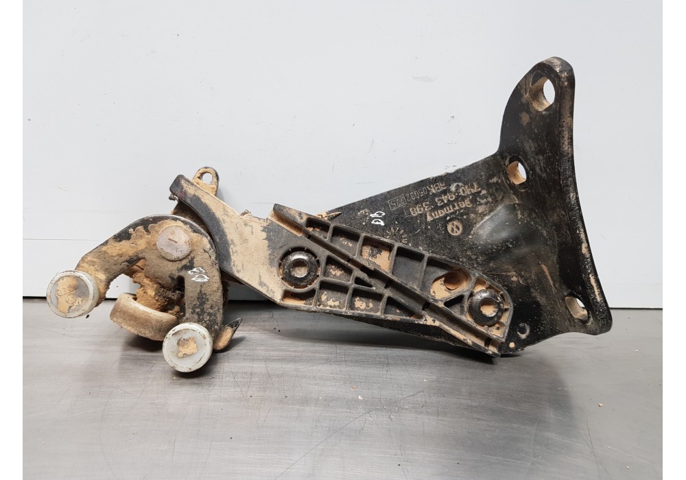 Recambio de soporte / guia puerta corredera para volkswagen t5 bus confortline referencia OEM IAM 7H0843398AC 7H0843398 