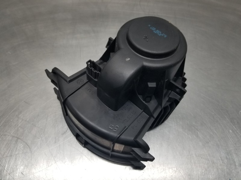 Recambio de motor calefaccion para volkswagen t5 bus confortline referencia OEM IAM 7H1820021B 17360060 