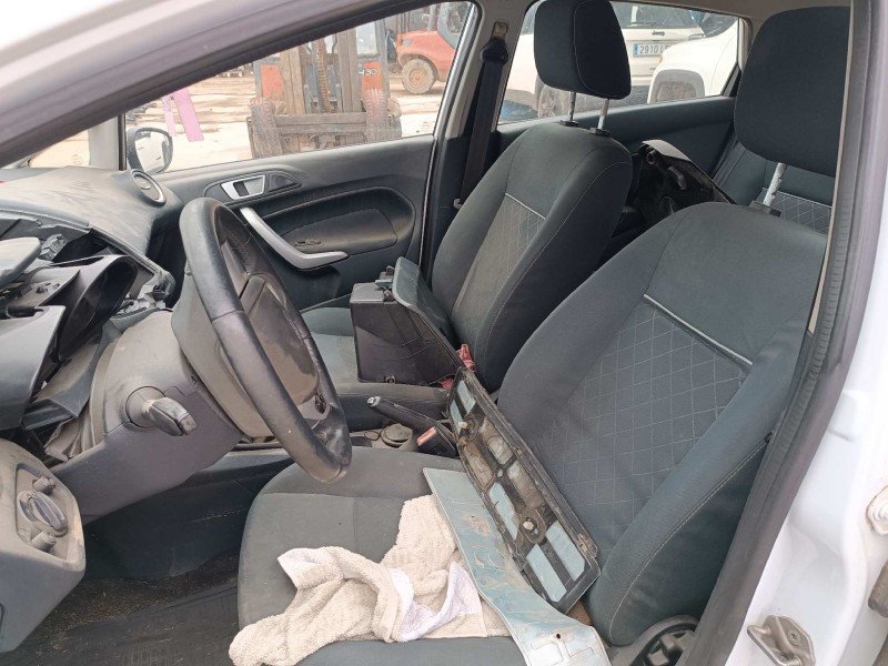 ford fiesta (cb1) del año 2011