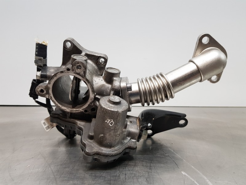 Recambio de valvula egr para hyundai tucson klass referencia OEM IAM 284662U020 284622U020 