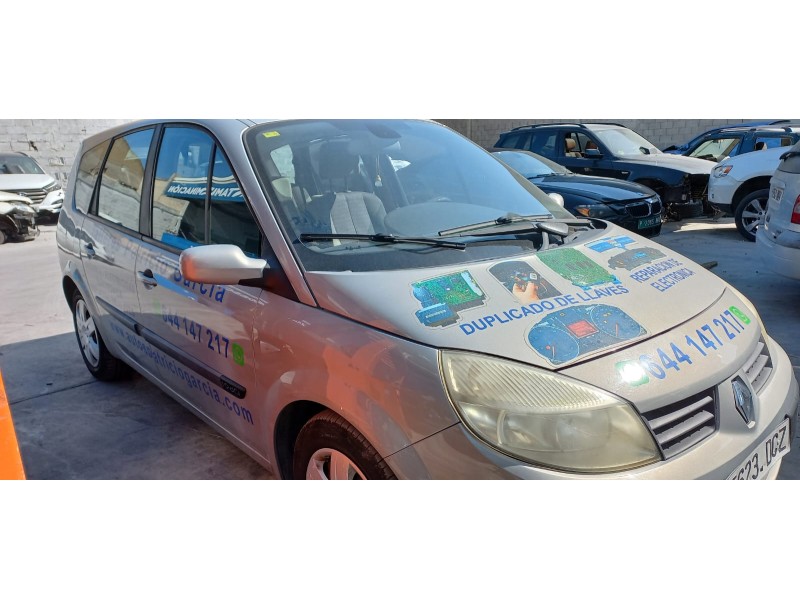 renault scenic ii del año 2004