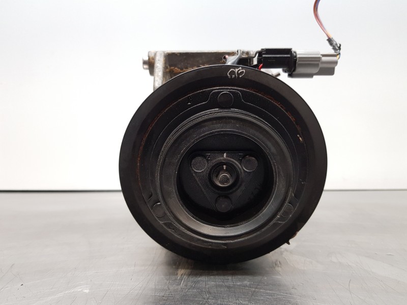 Recambio de compresor aire acondicionado para hyundai tucson klass referencia OEM IAM 97701N7000  