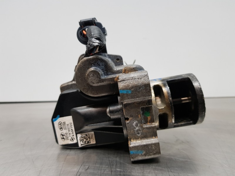 Recambio de colector admision para hyundai tucson klass referencia OEM IAM 283102U700  