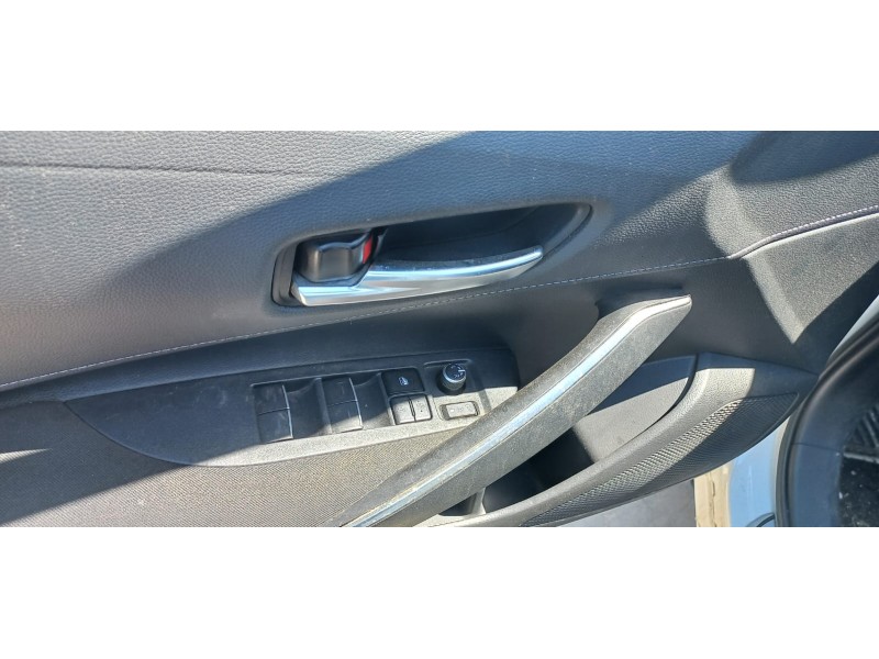 toyota corolla (e21) del año 2019