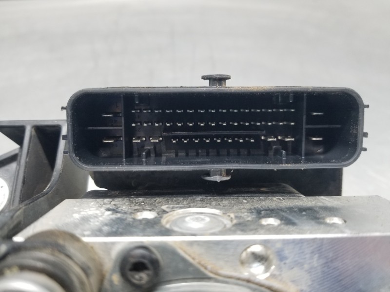 Recambio de abs para hyundai tucson klass referencia OEM IAM 58910N7031 BE600MBQ02 