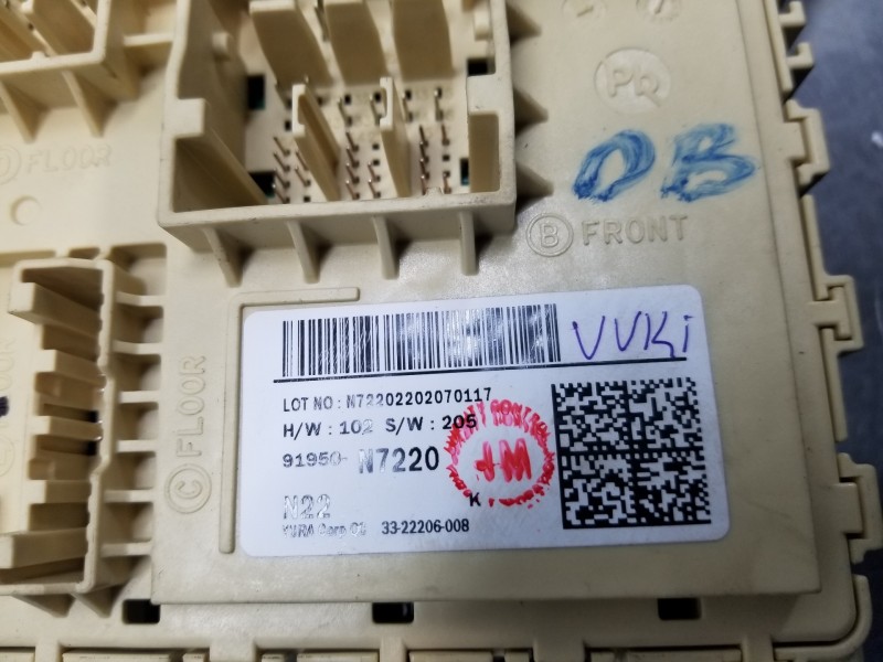 Recambio de caja reles / fusibles para hyundai tucson klass referencia OEM IAM 91950N7220  