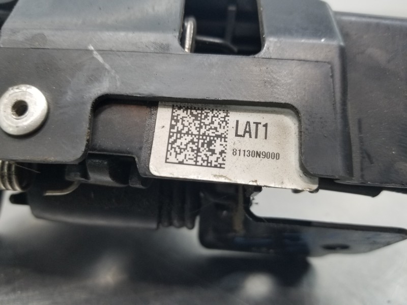 Recambio de cerradura capot para hyundai tucson klass referencia OEM IAM 81130N9000  