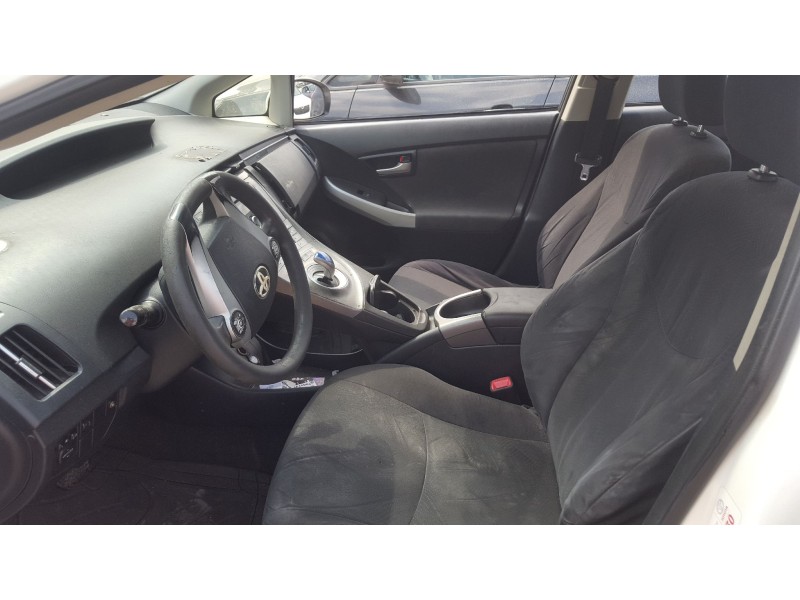 toyota prius (nhw30) del año 2012