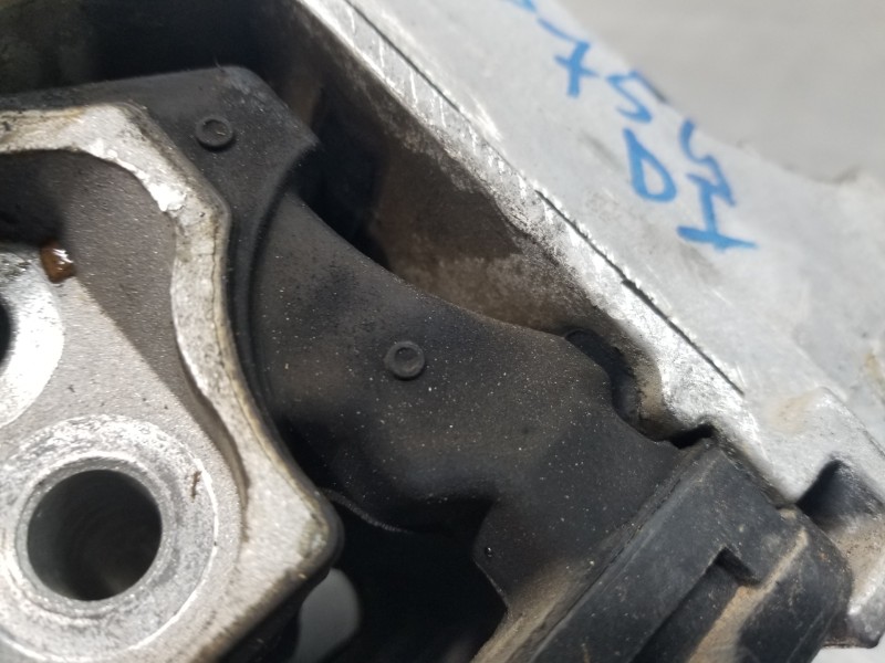 Recambio de soporte motor izquierdo para hyundai tucson klass referencia OEM IAM 21830N7650 21824N9500 