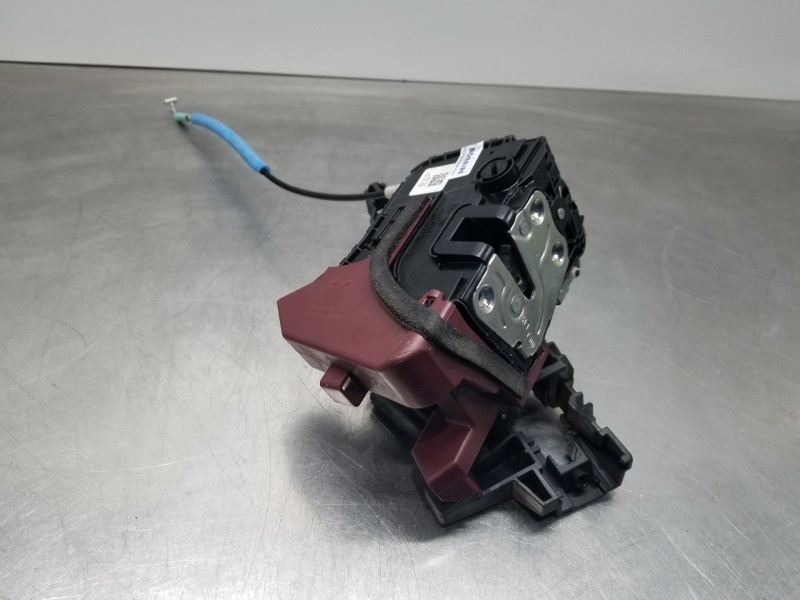 Recambio de cerradura puerta trasera izquierda para hyundai tucson klass referencia OEM IAM 81410N7000  
