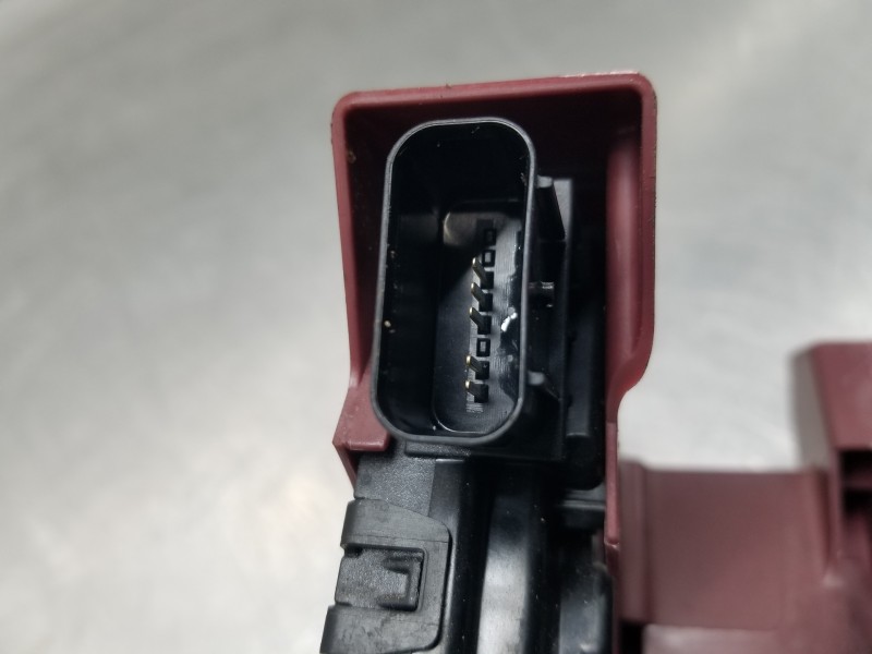 Recambio de cerradura puerta trasera izquierda para hyundai tucson klass referencia OEM IAM 81410N7000  