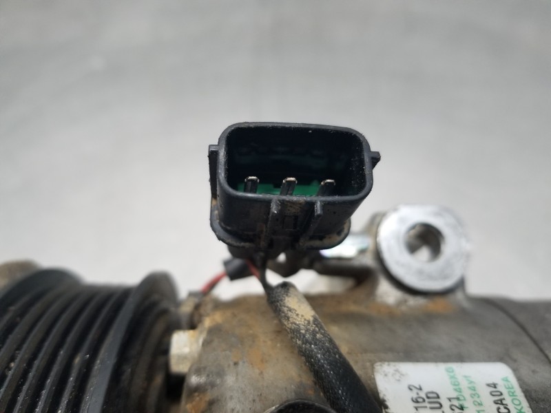 Recambio de compresor aire acondicionado para hyundai tucson klass referencia OEM IAM 97701N7000  