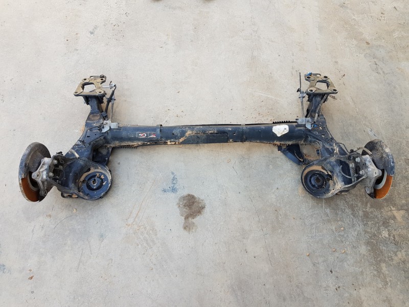 Recambio de puente trasero para peugeot rifter active pack referencia OEM IAM 9822650980  