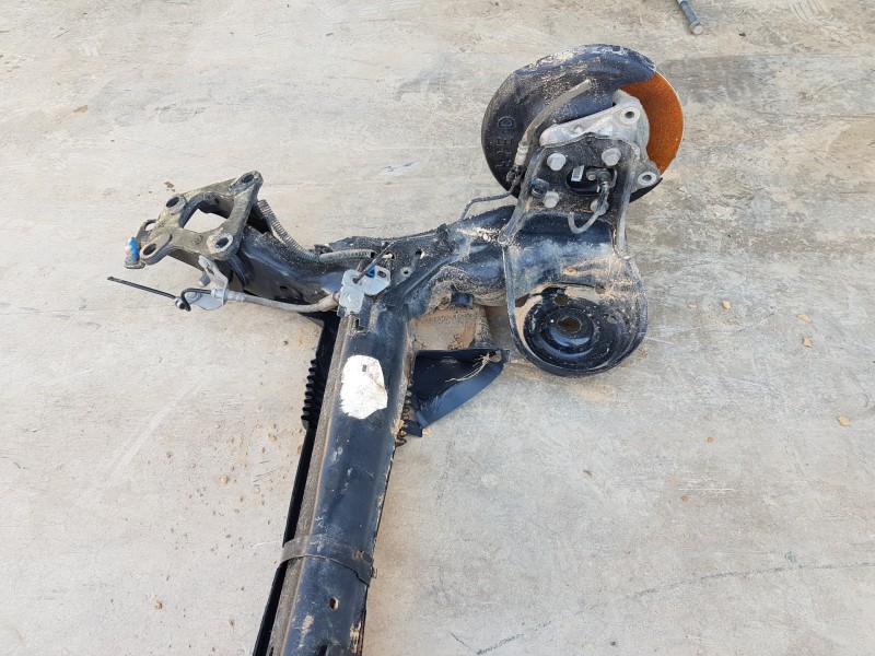 Recambio de puente trasero para peugeot rifter active pack referencia OEM IAM 9822650980  