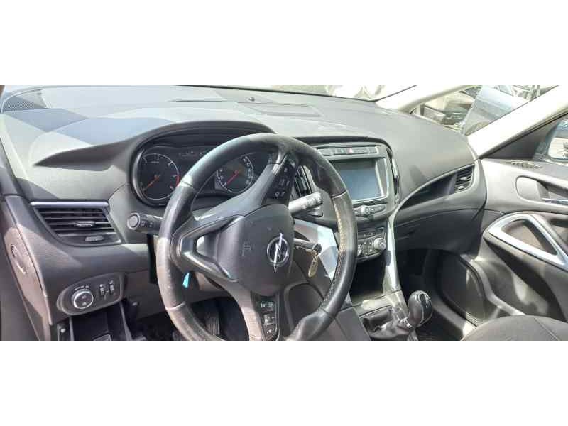 opel zafira (c) del año 2017