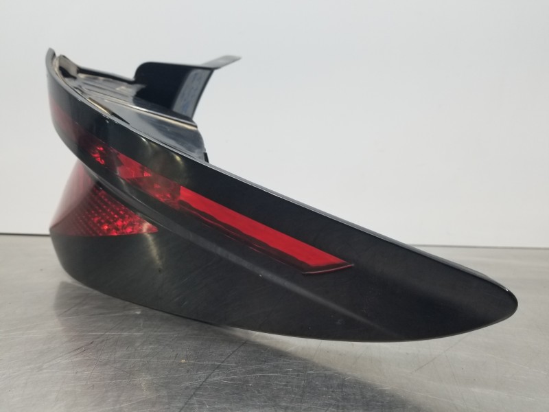 Recambio de piloto trasero derecho para hyundai tucson klass referencia OEM IAM 92402N7000  