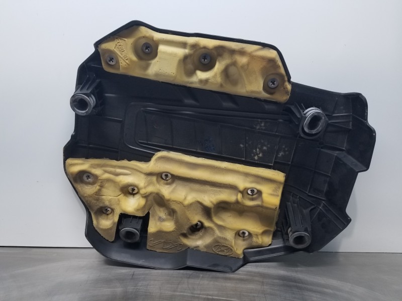 Recambio de tapa motor para hyundai tucson klass referencia OEM IAM 292402U700 292422U700 