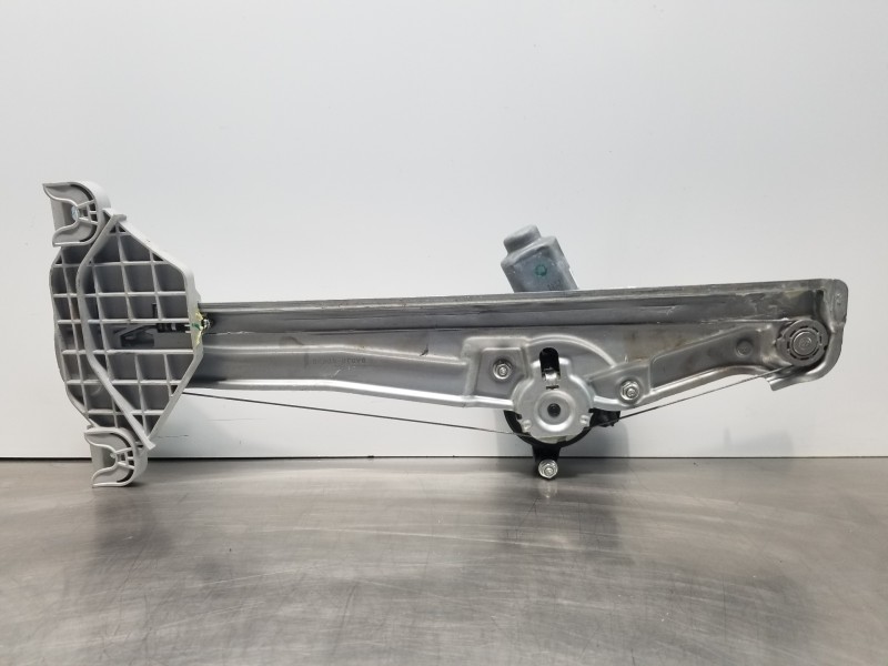 Recambio de elevalunas trasero derecho para hyundai tucson klass referencia OEM IAM 83404N7000 83460N7000 