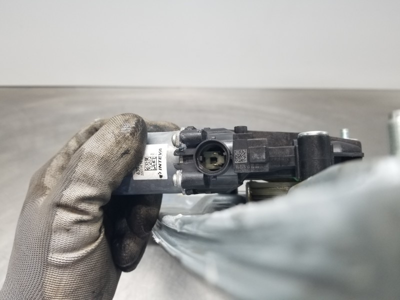 Recambio de elevalunas trasero derecho para hyundai tucson klass referencia OEM IAM 83404N7000 83460N7000 