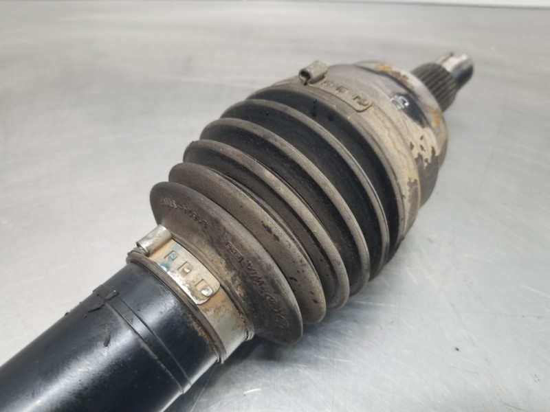 Recambio de transmision delantera derecha para hyundai tucson klass referencia OEM IAM 49501N7210  