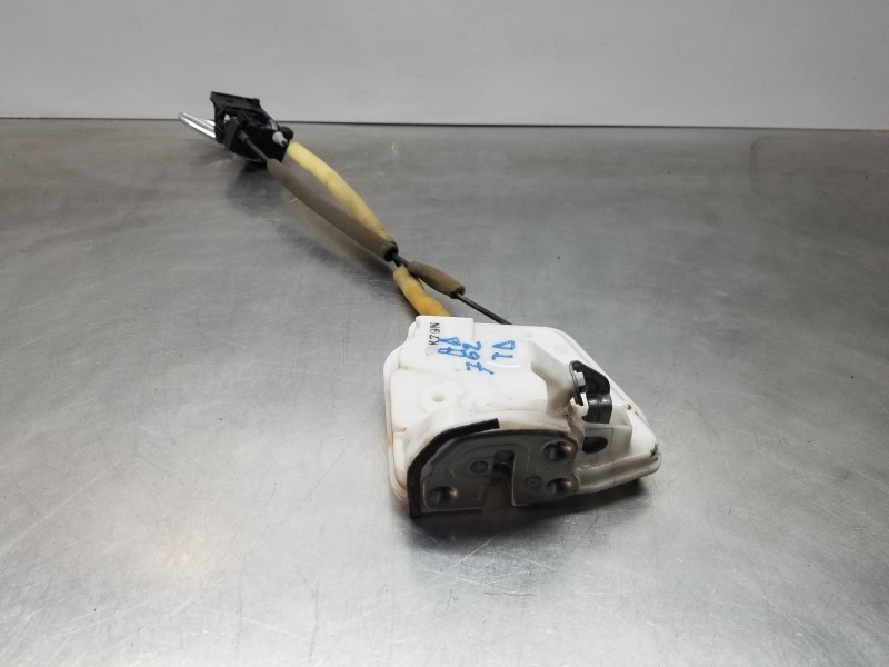 Recambio de cerradura puerta trasera derecha para mazda 3 lim. () style referencia OEM IAM BHS272310B  