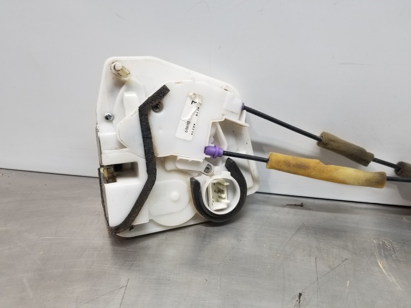 Recambio de cerradura puerta trasera derecha para mazda 3 lim. () style referencia OEM IAM BHS272310B  