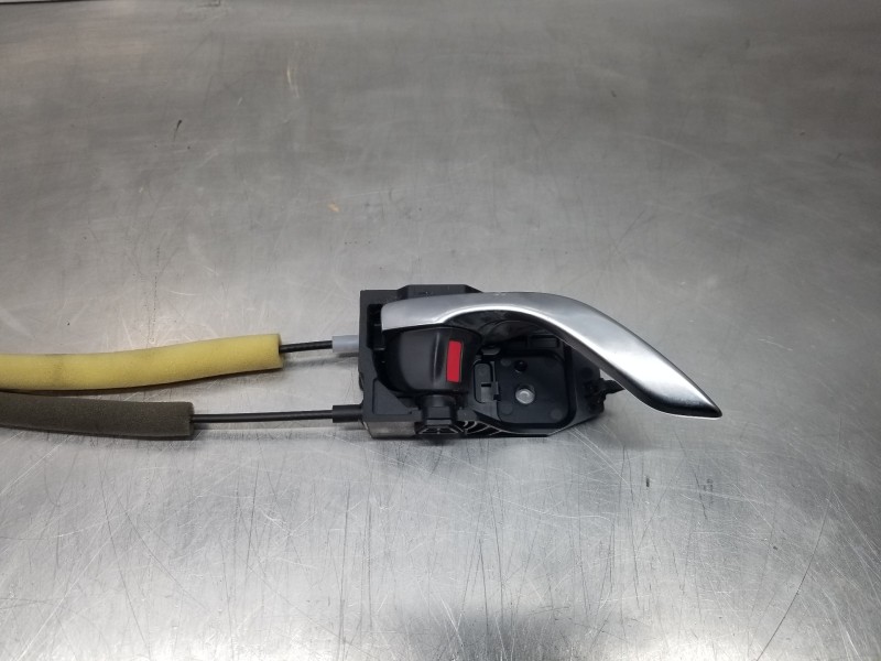 Recambio de cerradura puerta trasera derecha para mazda 3 lim. () style referencia OEM IAM BHS272310B  