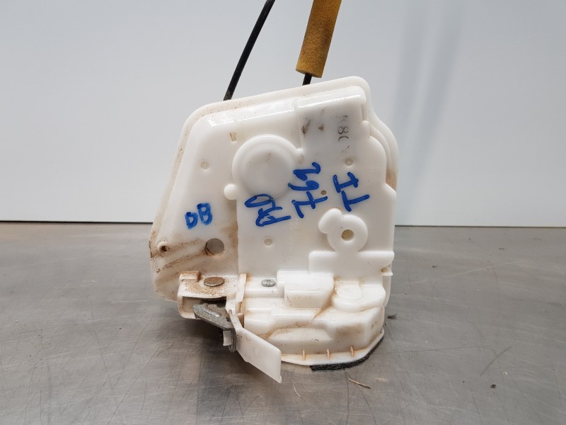 Recambio de cerradura puerta trasera izquierda para mazda 3 lim. () style referencia OEM IAM BHN973310B  