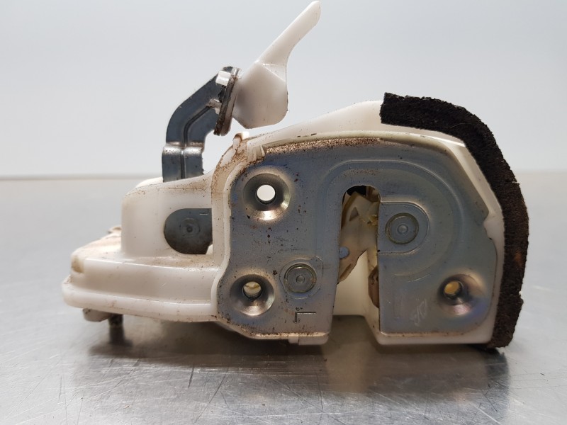 Recambio de cerradura puerta trasera izquierda para mazda 3 lim. () style referencia OEM IAM BHN973310B  