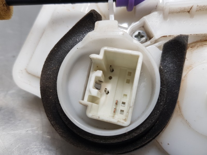 Recambio de cerradura puerta trasera izquierda para mazda 3 lim. () style referencia OEM IAM BHN973310B  