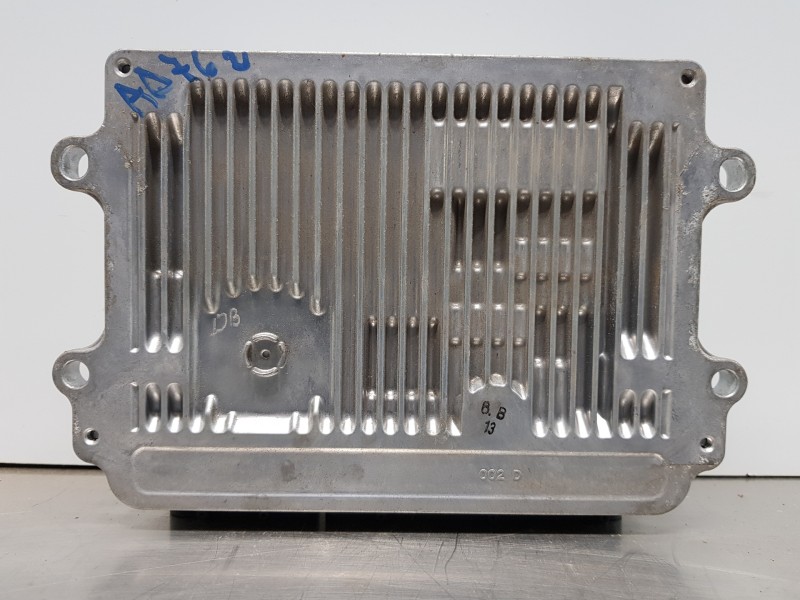 Recambio de centralita motor uce para mazda 3 lim. () style referencia OEM IAM SH1218881B 2757009120 