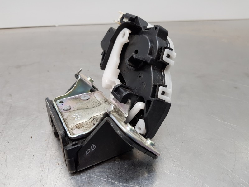 Recambio de cerradura maletero / porton para mazda 3 lim. () style referencia OEM IAM G33M62310B  