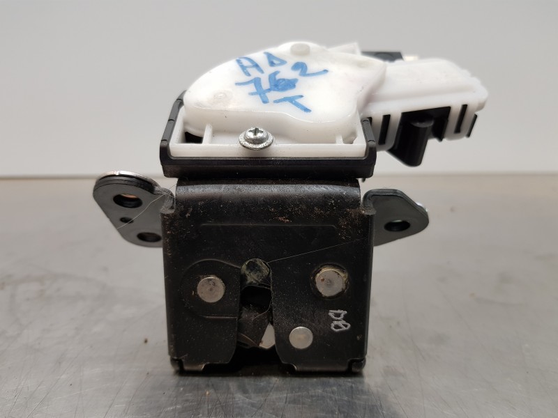 Recambio de cerradura maletero / porton para mazda 3 lim. () style referencia OEM IAM G33M62310B  