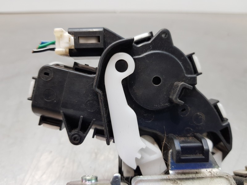 Recambio de cerradura maletero / porton para mazda 3 lim. () style referencia OEM IAM G33M62310B  