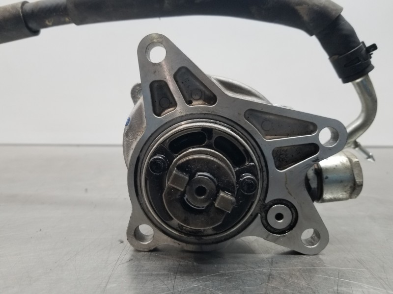 Recambio de depresor freno / bomba vacio para mazda 3 lim. () style referencia OEM IAM SH0118G00  