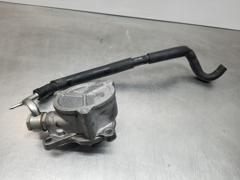 Recambio de depresor freno / bomba vacio para mazda 3 lim. () style referencia OEM IAM SH0118G00  