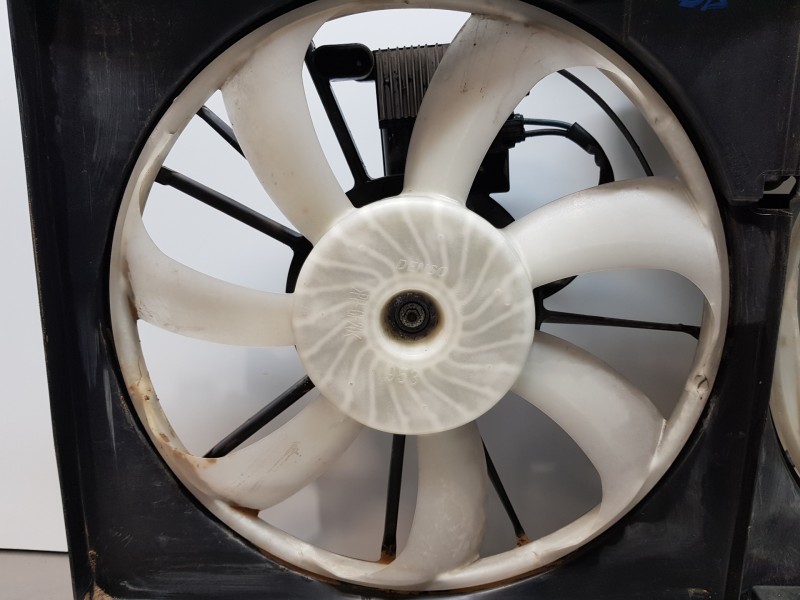 Recambio de electroventilador para mazda 3 lim. () style referencia OEM IAM PE2015025 4993003660 