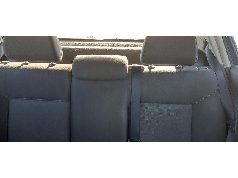 opel astra h berlina del año 2004