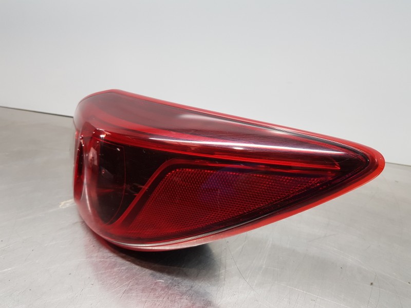 Recambio de piloto trasero derecho para mazda 3 lim. () style referencia OEM IAM B45D51150C  