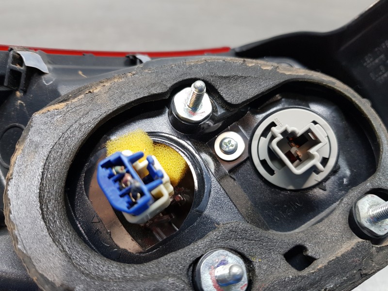 Recambio de piloto trasero derecho para mazda 3 lim. () style referencia OEM IAM B45D51150C  