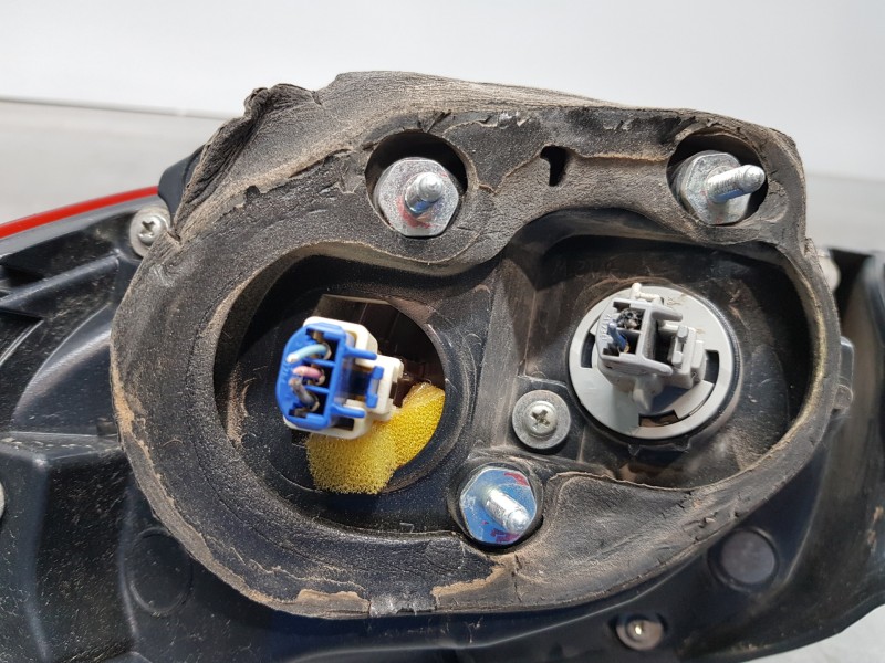 Recambio de piloto trasero izquierdo para mazda 3 lim. () style referencia OEM IAM B45D51160D B45D51160C 