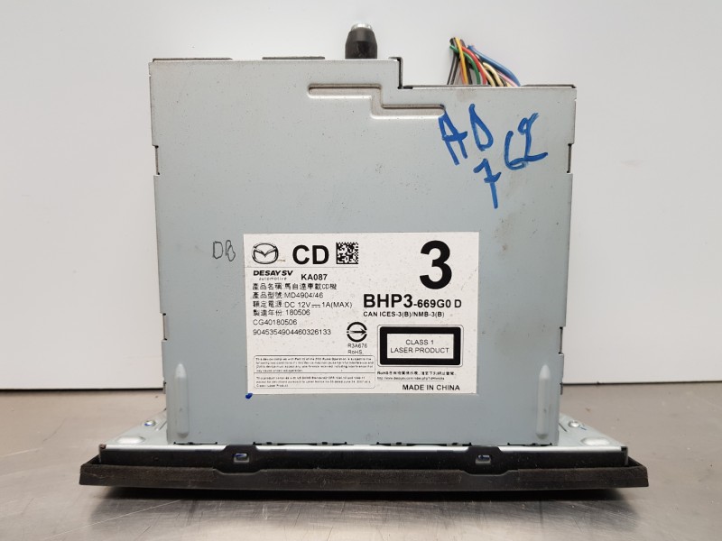 Recambio de sistema audio / radio cd para mazda 3 lim. () style referencia OEM IAM BHP3669G0D  