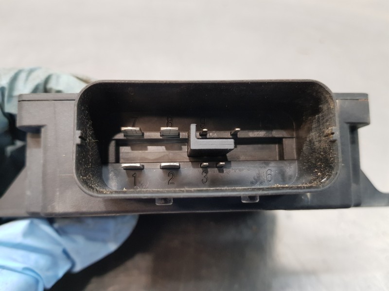 Recambio de modulo electronico para mazda 3 lim. () style referencia OEM IAM PE0318572 0471897683 