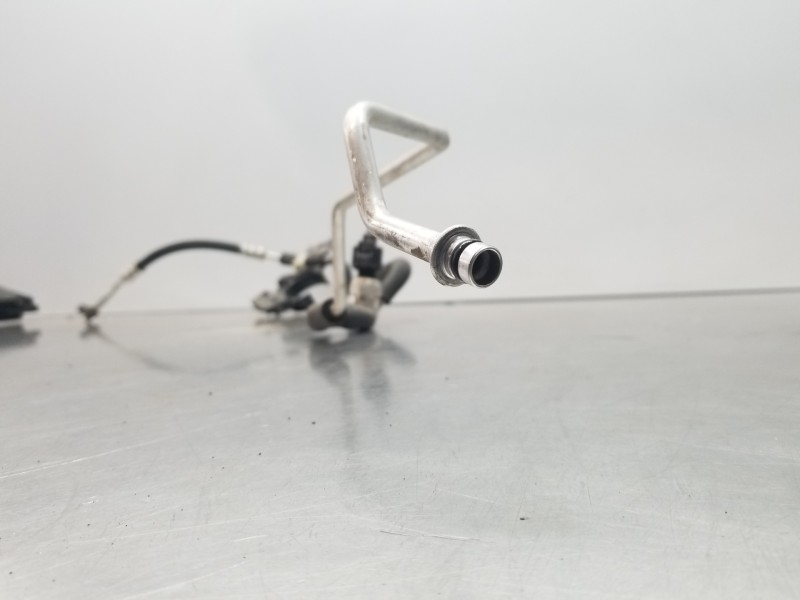 Recambio de tubos aire acondicionado para mazda 3 lim. () style referencia OEM IAM BCGV6146X  