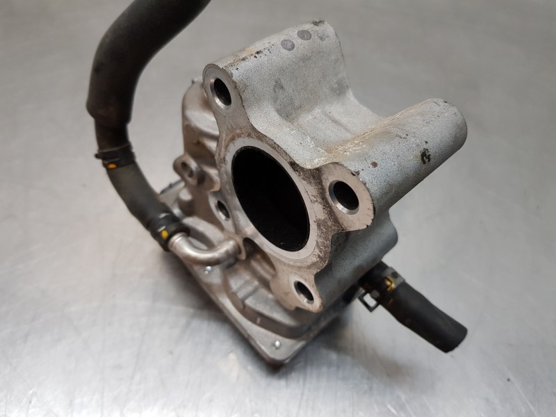 Recambio de valvula egr para mazda 3 lim. () style referencia OEM IAM SH0120300 SH0120300A 