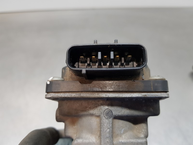 Recambio de valvula egr para mazda 3 lim. () style referencia OEM IAM SH0120300 SH0120300A 