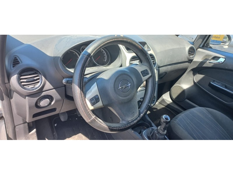 opel corsa d del año 2007